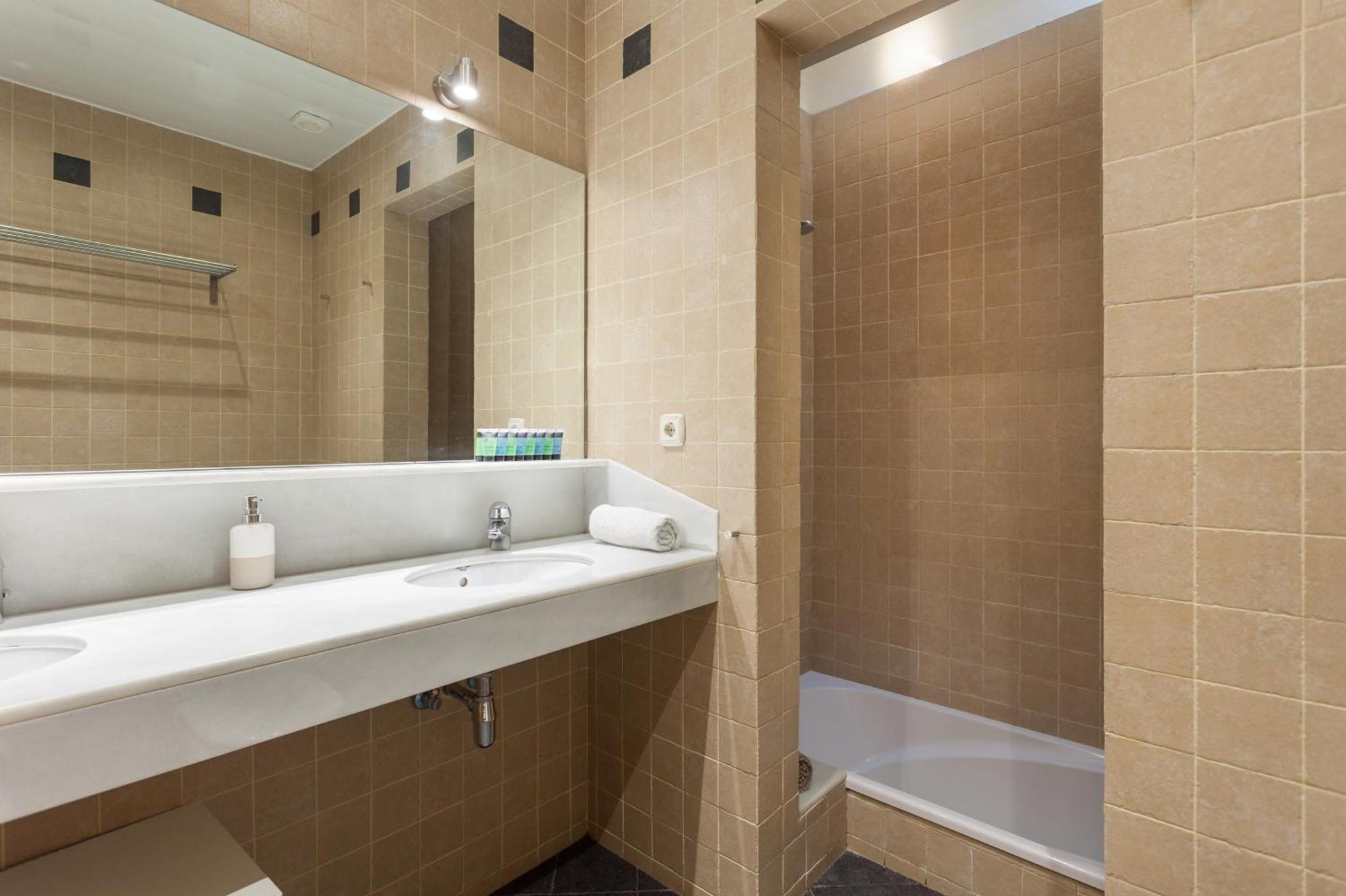 Art House Sagrada Familia Apartment Барселона Екстериор снимка